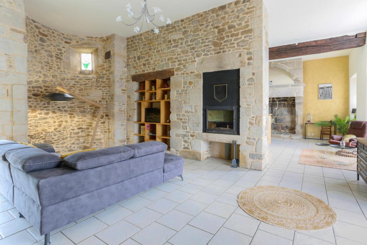 Tour Des Alleux - Maison De Maitre Pour 6 Taden Exterior foto